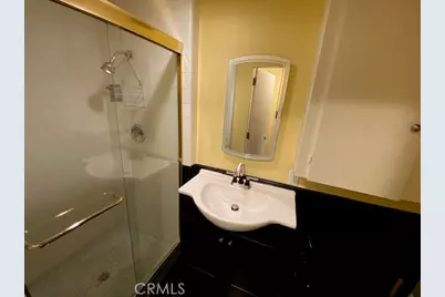 1333 S Beverly Glen Boulevard #402, Los Angeles, CA 90024 - Photo 31