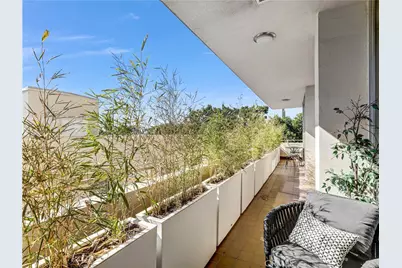 1333 S Beverly Glen Boulevard #402, Los Angeles, CA 90024 - Photo 25