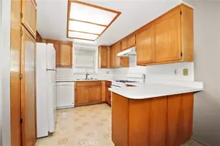 26908 Flo Ln, Canyon Country, CA 91351 - Photo 11