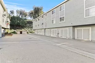 26908 Flo Ln, Canyon Country, CA 91351 - Photo 27