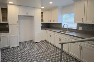 2210 N Buena Vista, Burbank, CA 91504 - Photo 5