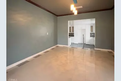 2210 N Buena Vista, Burbank, CA 91504 - Photo 11