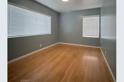 2210 N Buena Vista, Burbank, CA 91504 - Photo 23