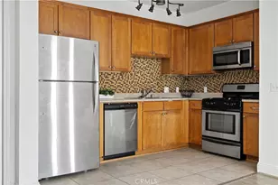 6938 Laurel Canyon Blvd, North Hollywood, CA 91605 - Photo 9