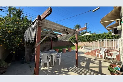 1406 Fairfield, Glendale, CA 91201 - Photo 27