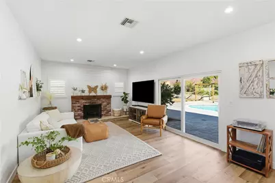 10560 Limerick, Chatsworth, CA 91311 - Photo 5