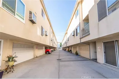 8800 Burnet #8, North Hills, CA 91343 - Photo 19