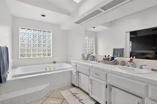 4507 Sealion Ln, Bakersfield, CA 93312 - Photo 17