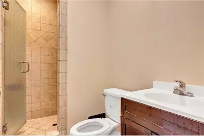 2641 S Catalina Street, Los Angeles, CA 90007 - Photo 21