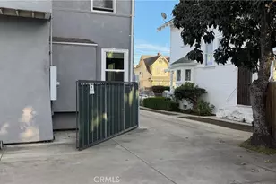 2641 S Catalina St, Los Angeles, CA 90007 - Photo 29