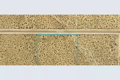 19 Avenue T, Sun Village, CA 93543 - Photo 5