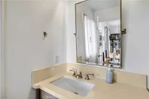 1300 Daily Cir, Glendale, CA 91208 - Photo 21