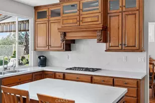 23250 Sherwood Pl, Valencia, CA 91354 - Photo 13