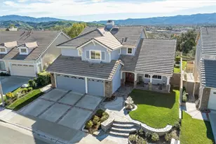 23250 Sherwood Pl, Valencia, CA 91354 - Photo 3