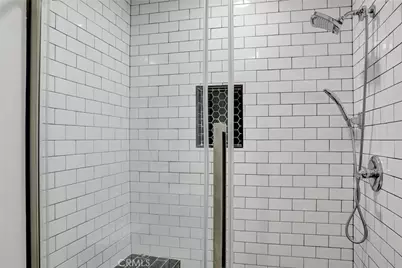 1185 Hauser Boulevard #1185, Los Angeles, CA 90019 - Photo 29