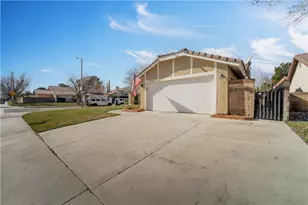 44047 Shad St, Lancaster, CA 93536 - Photo 3