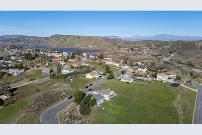 42614 Cabin Dr, Lake Hughes, CA 93532 - Photo 17