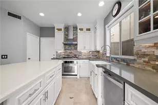 28640 Silverking Trail, Saugus, CA 91390 - Photo 13