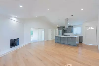 19034 Wyandotte Avenue, Reseda, CA 91335 - Photo 9