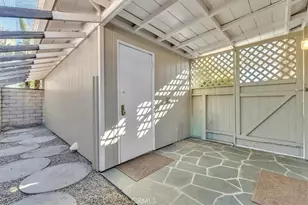 5227 Buffalo, Sherman Oaks, CA 91401 - Photo 59