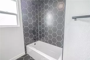 17913 Maplehurst Pl, Canyon Country, CA 91387 - Photo 35