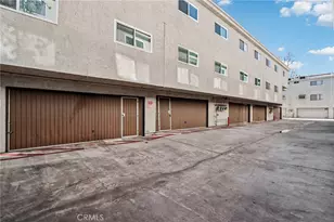 7439 Woodman Ave, Van Nuys, CA 91405 - Photo 21