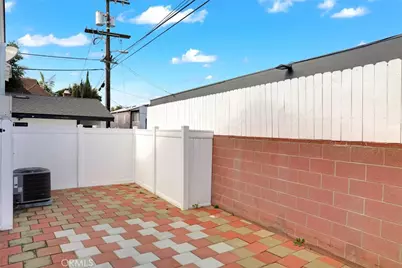 1185 Hauser Boulevard, Los Angeles, CA 90019 - Photo 45
