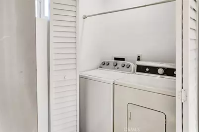 1185 Hauser Boulevard, Los Angeles, CA 90019 - Photo 61