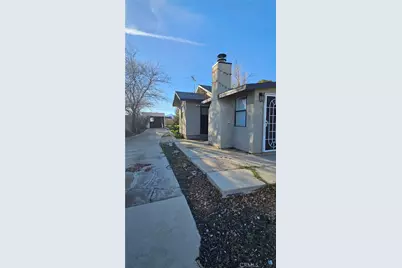 15623 M, Mojave, CA 93501 - Photo 3