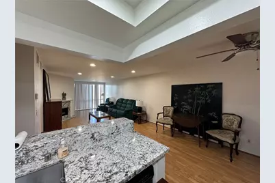 12720 Burbank #221, Valley Village, CA 91607 - Photo 9