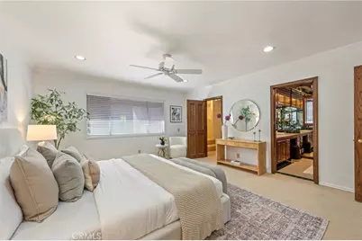 22548 Waterbury Street, Woodland Hills, CA 91364 - Photo 13
