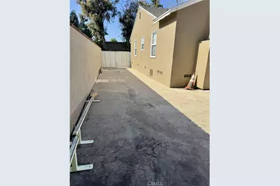 6552 Aqueduct Avenue, Van Nuys, CA 91406 - Photo 15