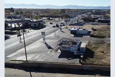 44431 Division, Lancaster, CA 93535 - Photo 5