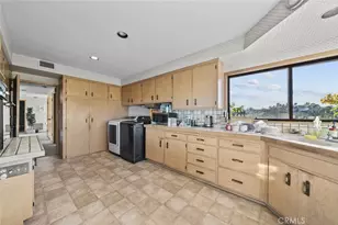 5120 Escobedo Dr, Woodland Hills, CA 91364 - Photo 17