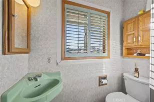 5120 Escobedo Dr, Woodland Hills, CA 91364 - Photo 27