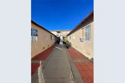 16037 Gault, Van Nuys, CA 91406 - Photo 11