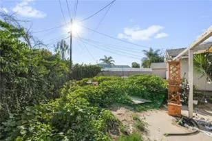 2106 W Cerritos, Anaheim, CA 92804 - Photo 25