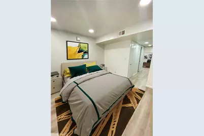 18645 Hatteras Street #278, Tarzana, CA 91356 - Photo 13