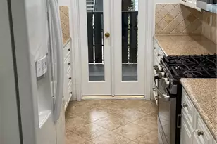 18645 Hatteras Street, Tarzana, CA 91356 - Photo 11