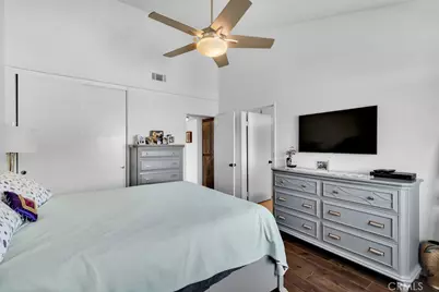 6323 Reseda Blvd #13, Tarzana, CA 91335 - Photo 19