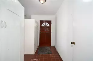 22716 Berdon St, Woodland Hills, CA 91367 - Photo 11