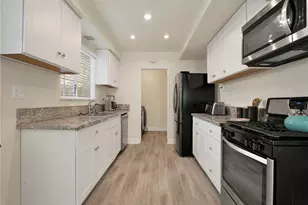 11529 De Celis, Granada Hills, CA 91344 - Photo 13