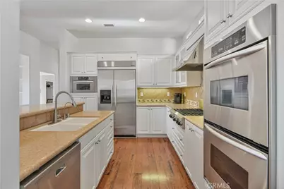 27976 Red Pine Court, Valencia, CA 91354 - Photo 11