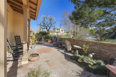 27976 Red Pine Court, Valencia, CA 91354 - Photo 3