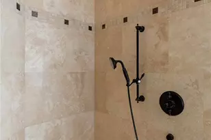 23317 Cuestport Dr, Valencia, CA 91354 - Photo 47