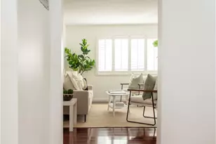 976 Larrabee, West Hollywood, CA 90069 - Photo 9