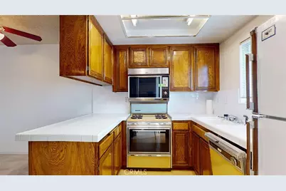 14332 Dickens #19, Sherman Oaks, CA 91423 - Photo 17