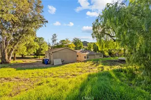 30541 Hasley Canyon Rd, Castaic, CA 91384 - Photo 27