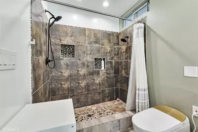 15752 Cobalt, Sylmar, CA 91342 - Photo 41