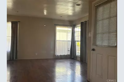 6331 Columbus Avenue, Van Nuys, CA 91411 - Photo 5